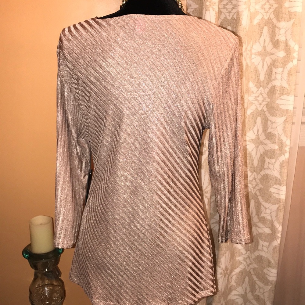 NEW Vince Camuto blouse New. Size L - Picture 3 of 8